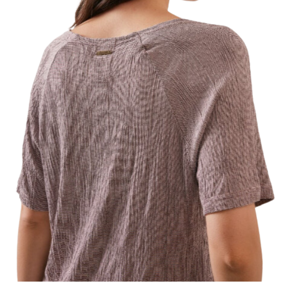 Polera Texturizada rojo oscuro