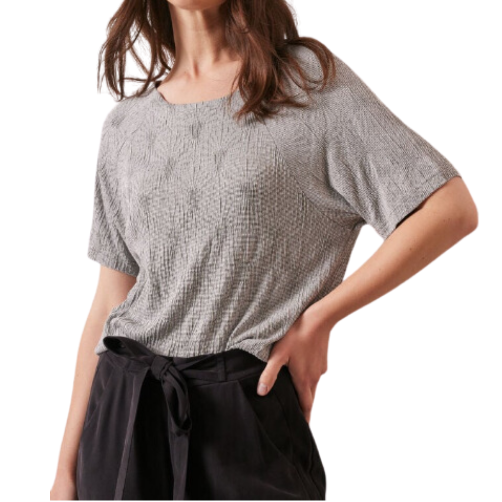 Polera Texturizada Gris