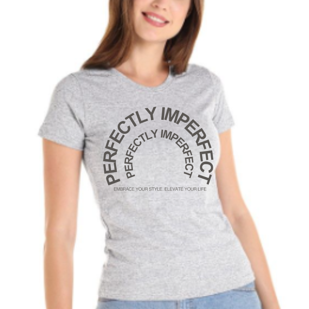 Polera 100% algodón mujer gris estampado “PERFECTLY IMPERFECT”